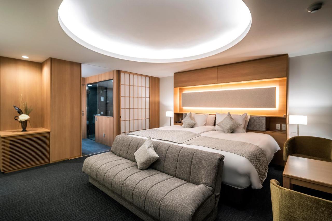Kyoto Shijo Takakura Hotel Grandereverie Exterior photo
